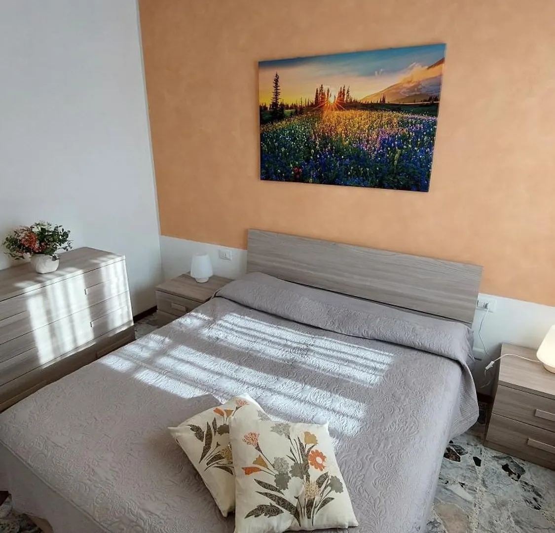Magnolia Holiday Apartment Lazise Italy